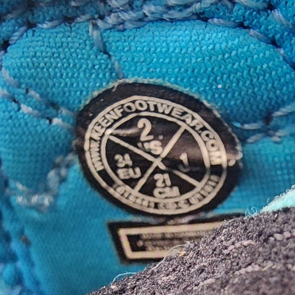 Keen Newport H2 Rainbow Tie Dye Sport Sandals Size 2 Hiking Water Kids. - Picture 7 of 7